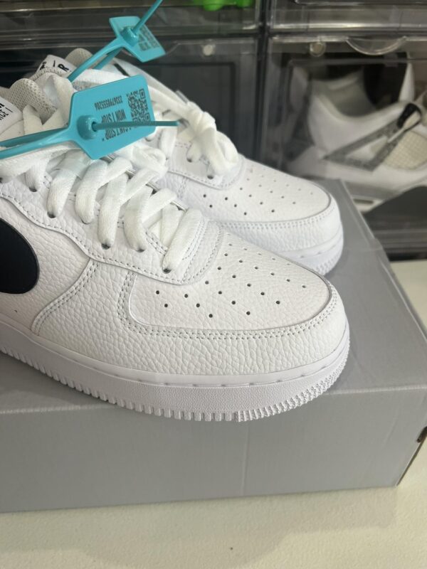 AIR 1 - Image 3