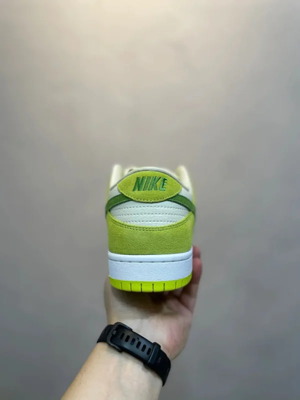 Nike SB Dunk Low"Green Apple" - Image 8
