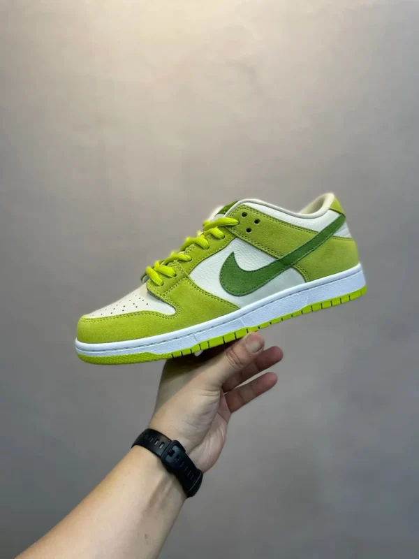 Nike SB Dunk Low"Green Apple" - Image 9