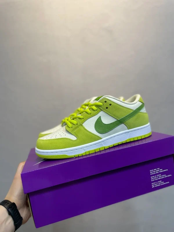 Nike SB Dunk Low"Green Apple" - Image 10