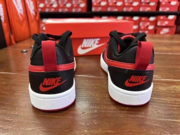 NIKE - Image 3