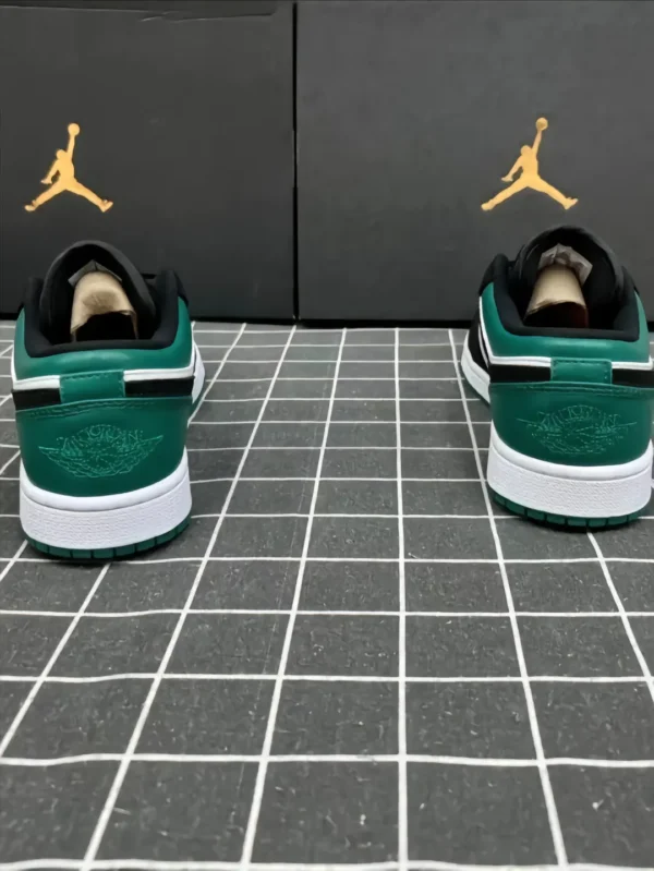Air Jordan1Low - Image 4
